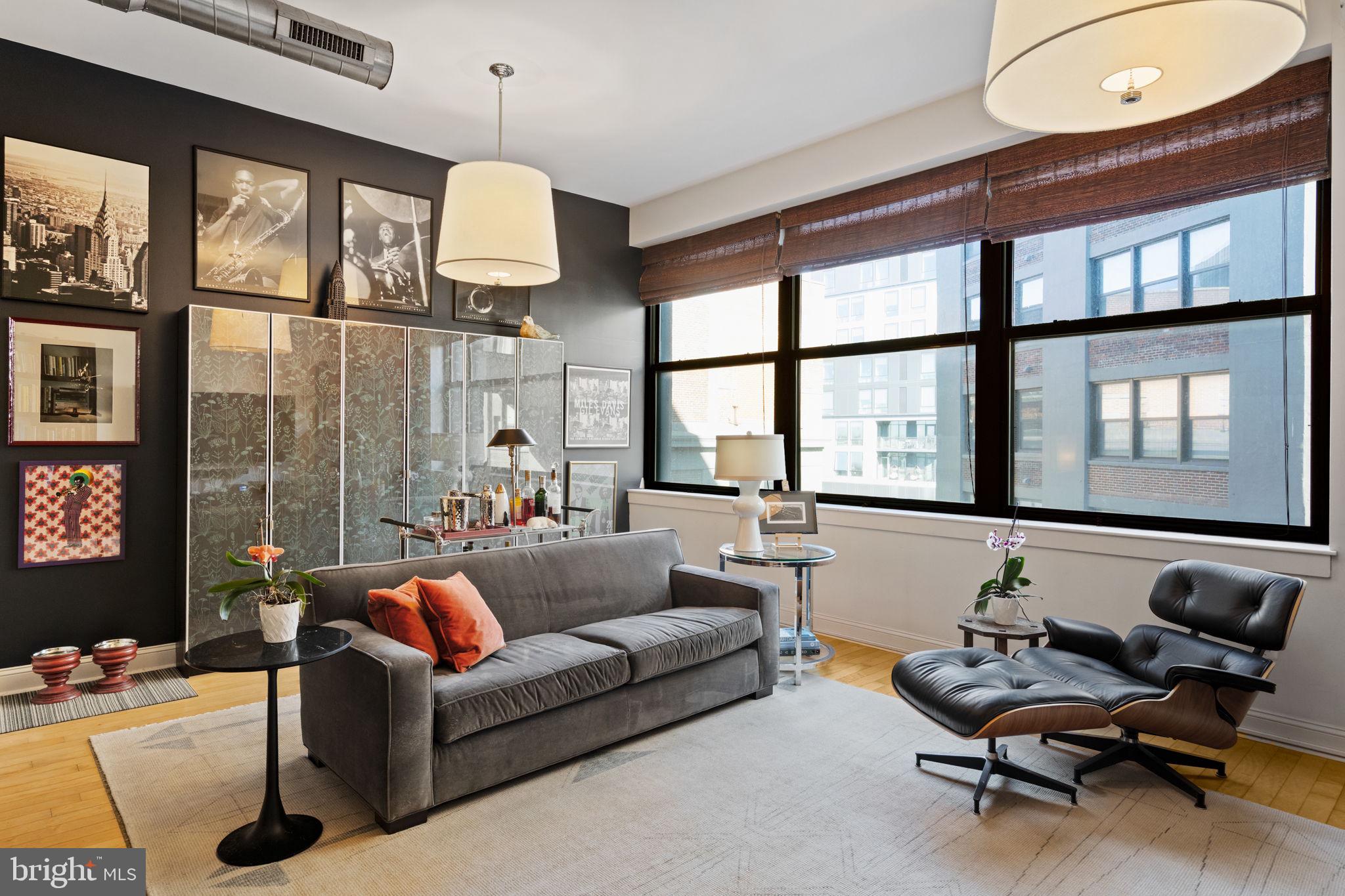 AVENUE OF THE ARTS - Residential