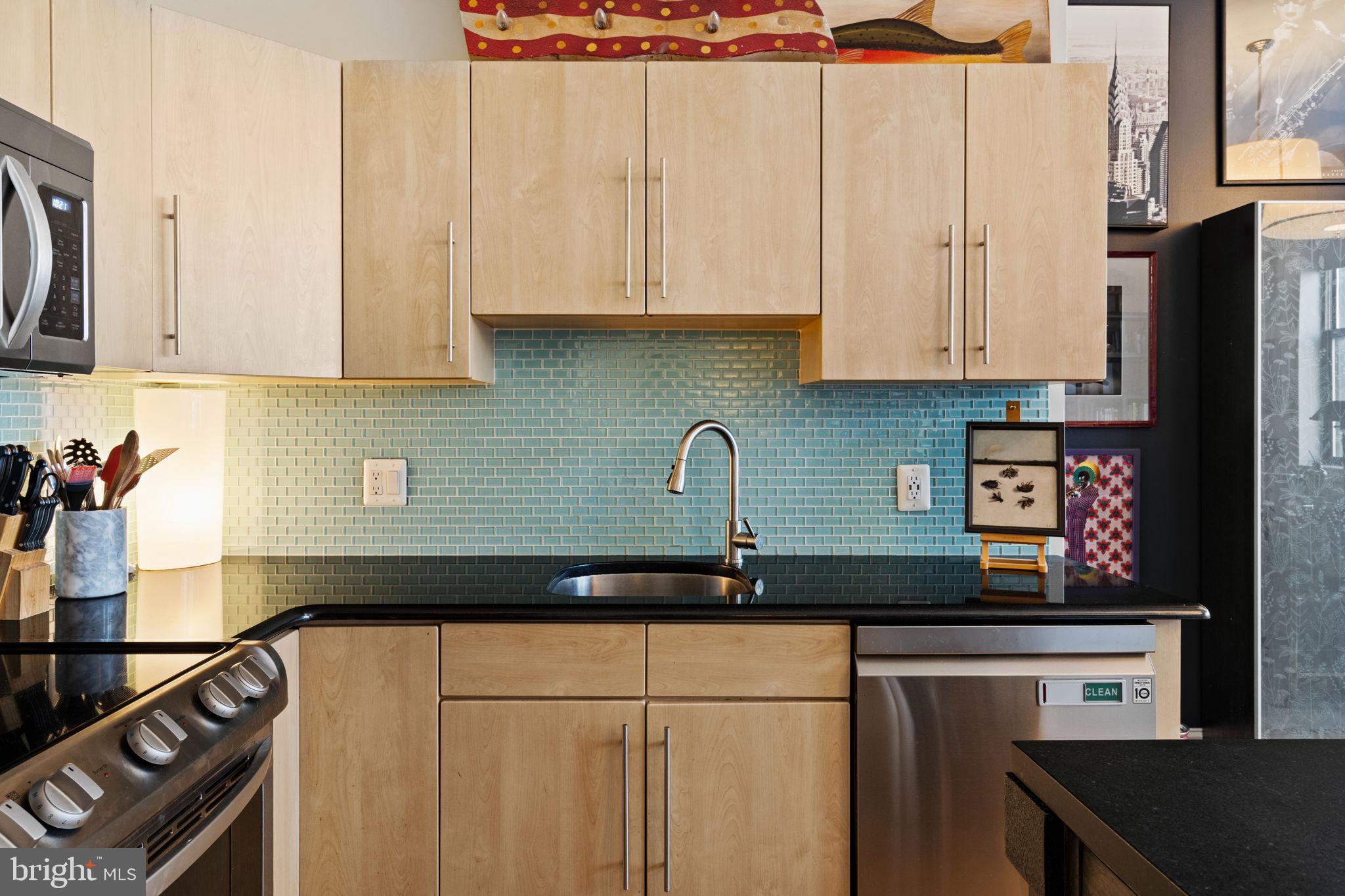 AVENUE OF THE ARTS - Residential