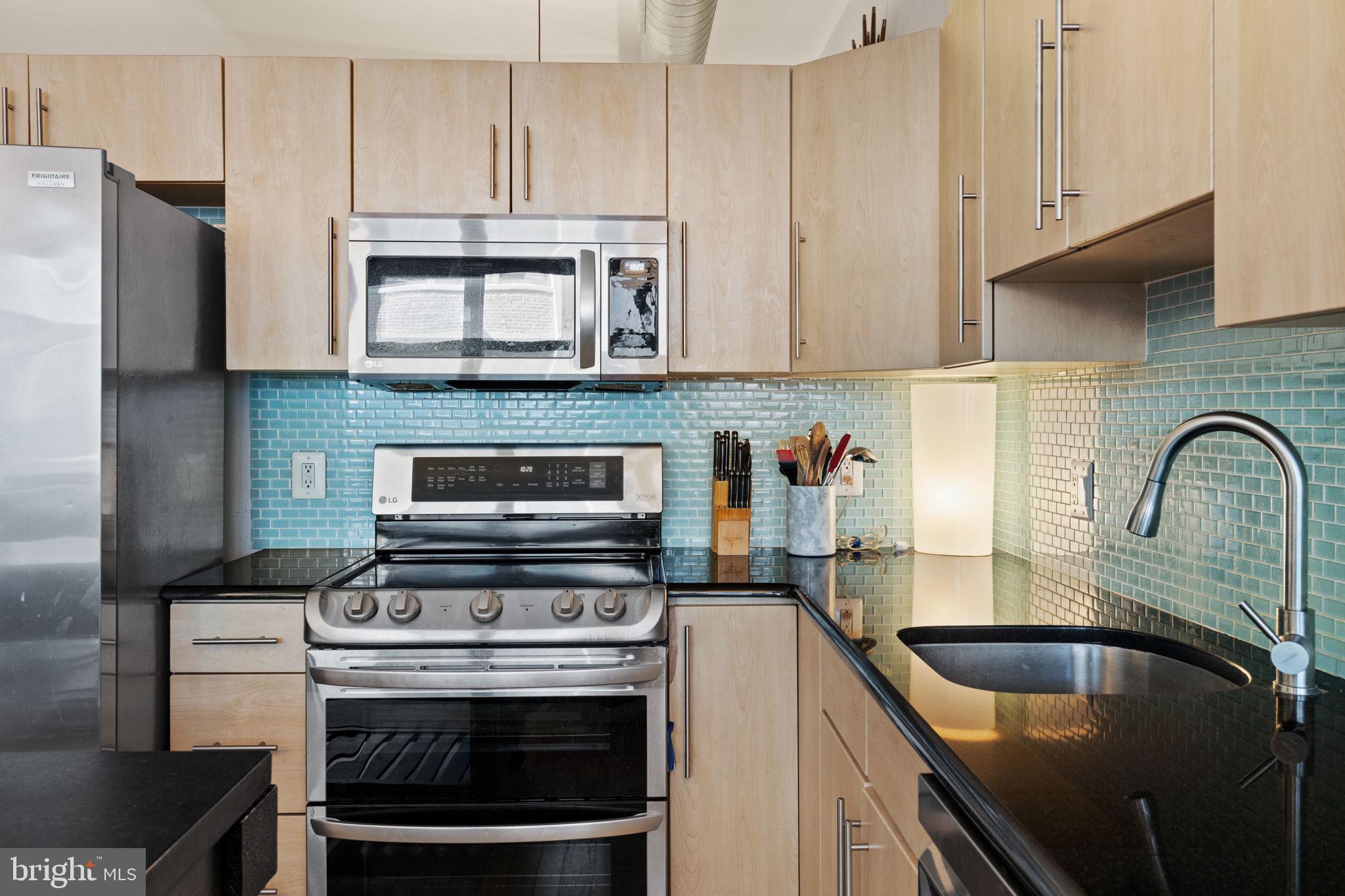 AVENUE OF THE ARTS - Residential