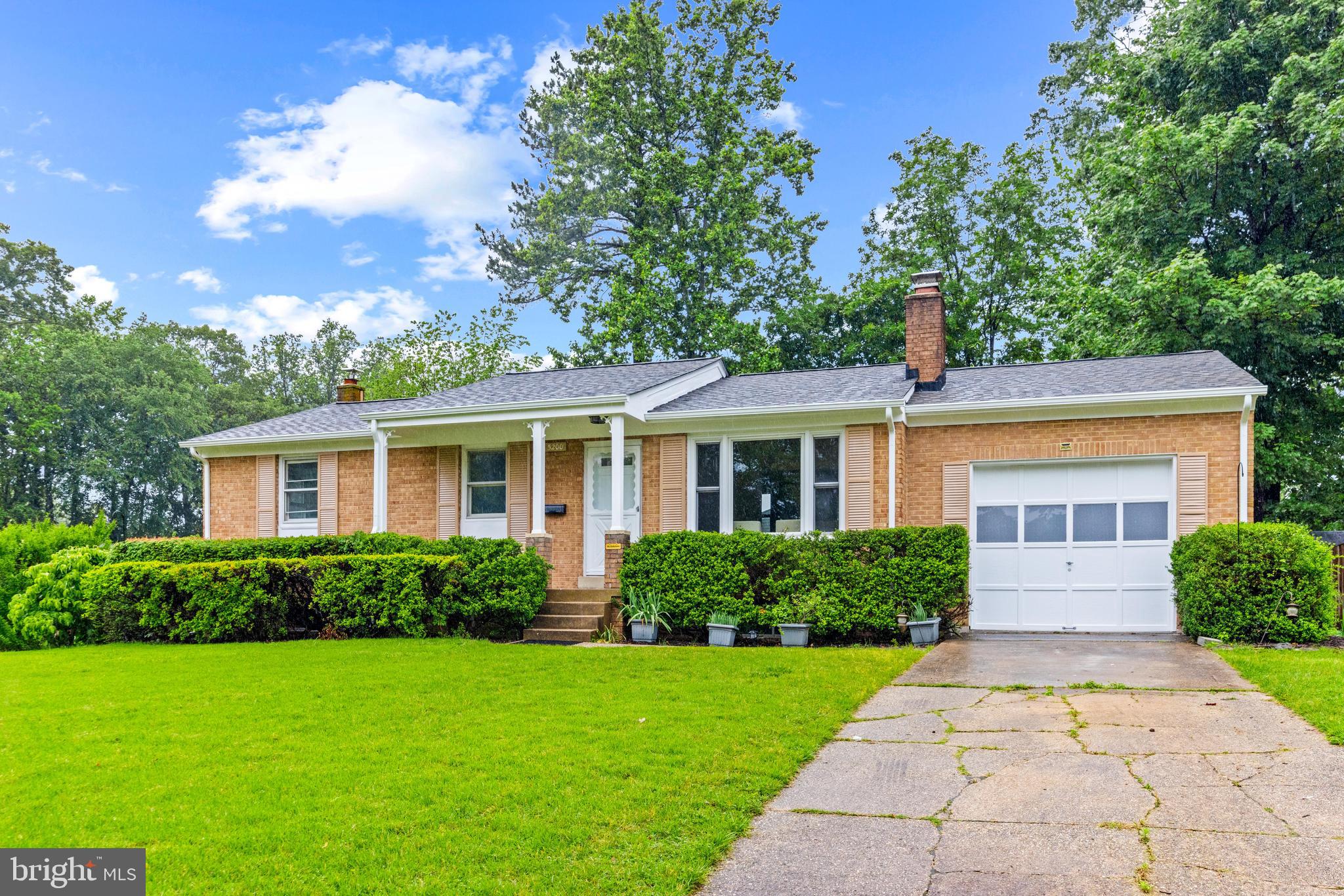 5200 SHIRES COURT