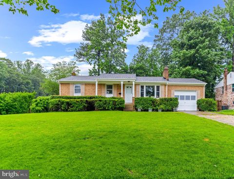 5200 SHIRES COURT CLINTON MD 20735