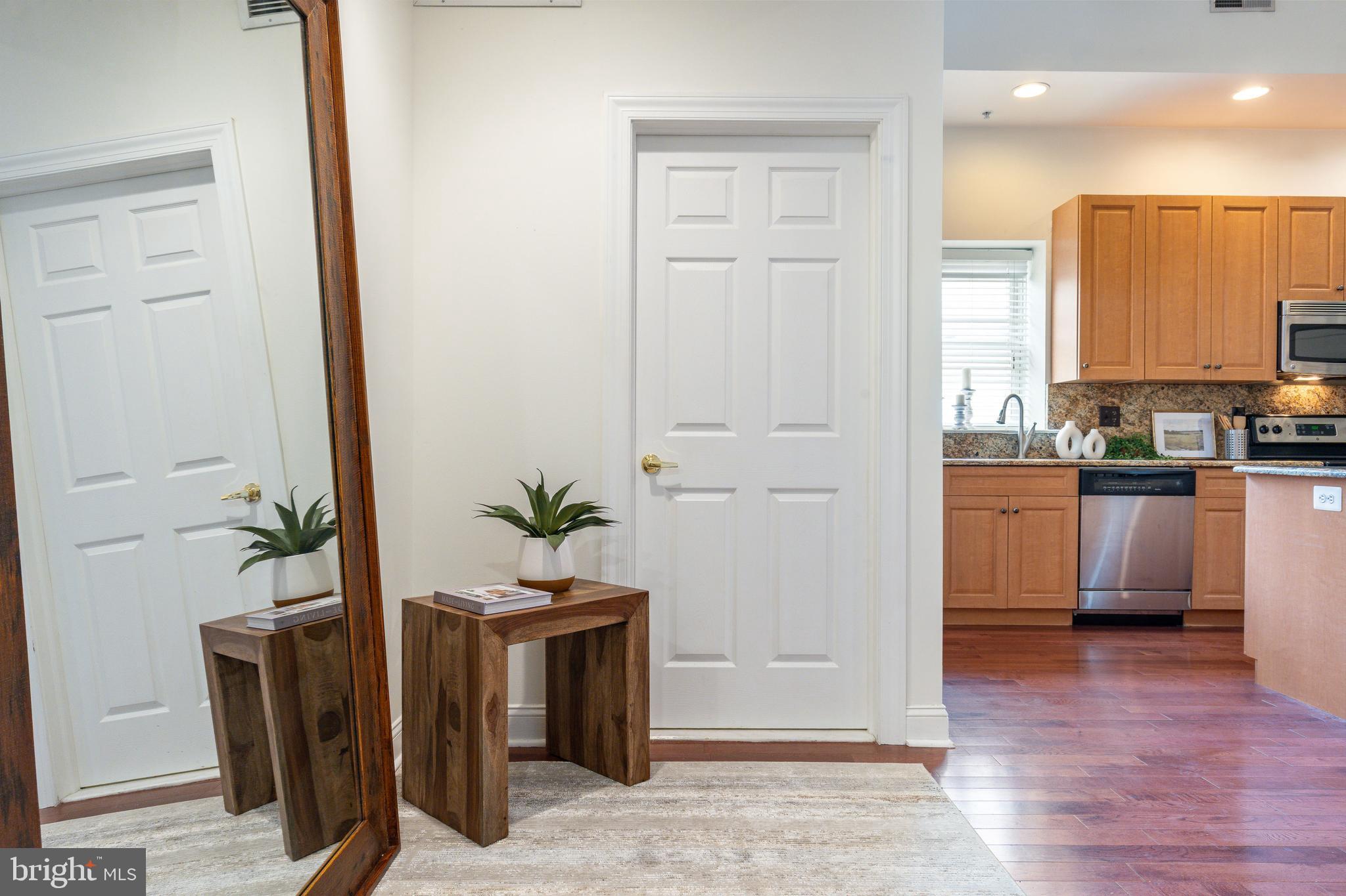 OLD CITY - Residential