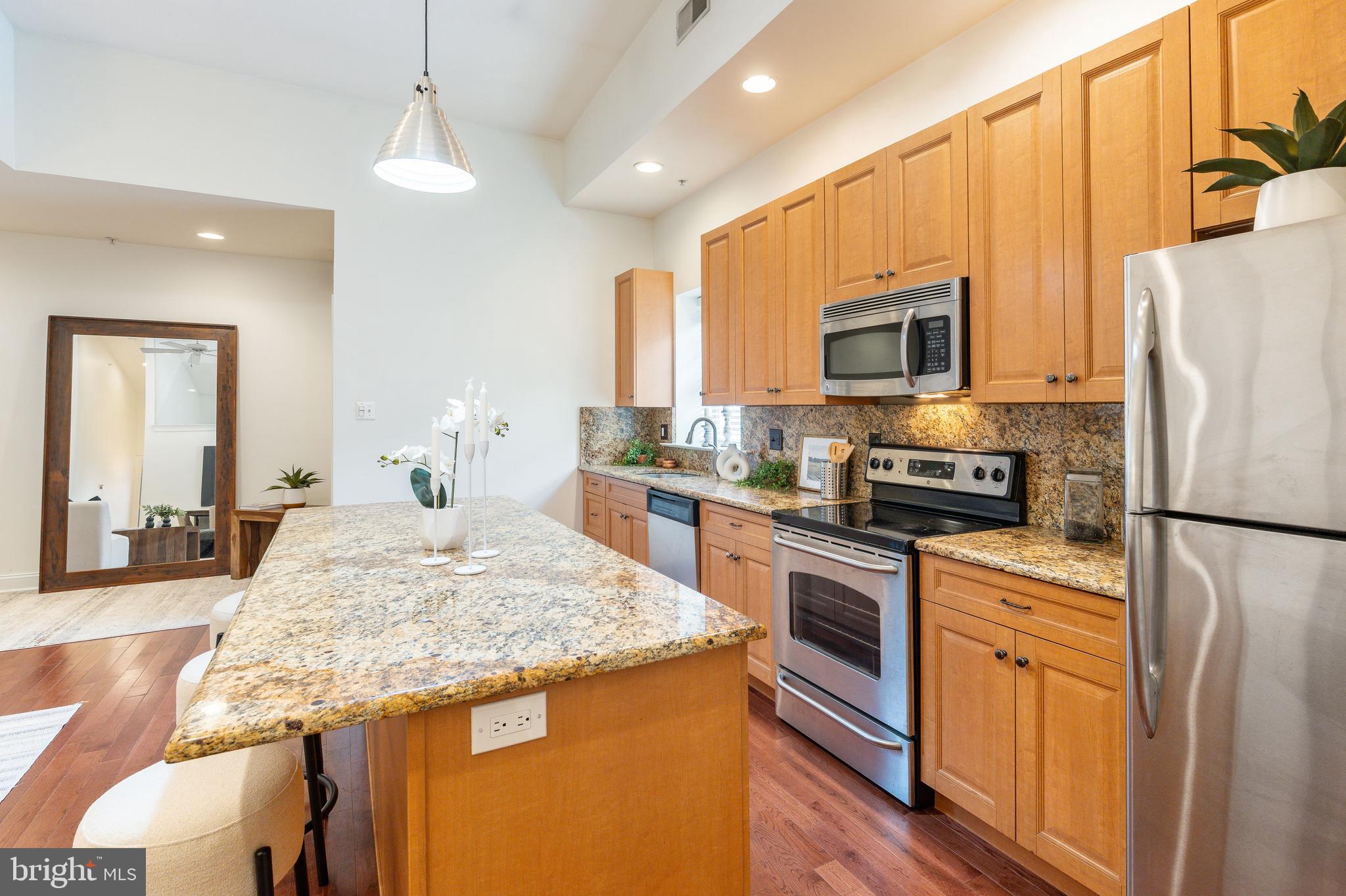 OLD CITY - Residential