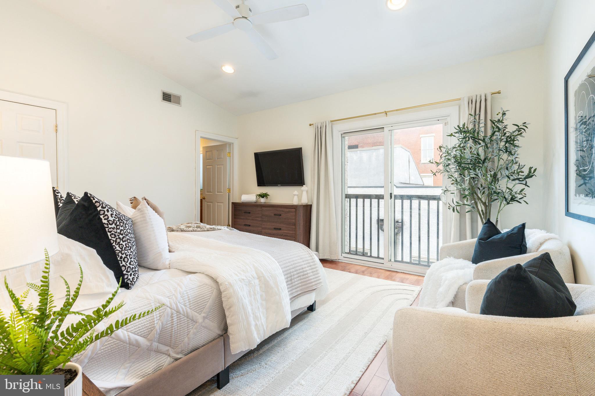 OLD CITY - Residential