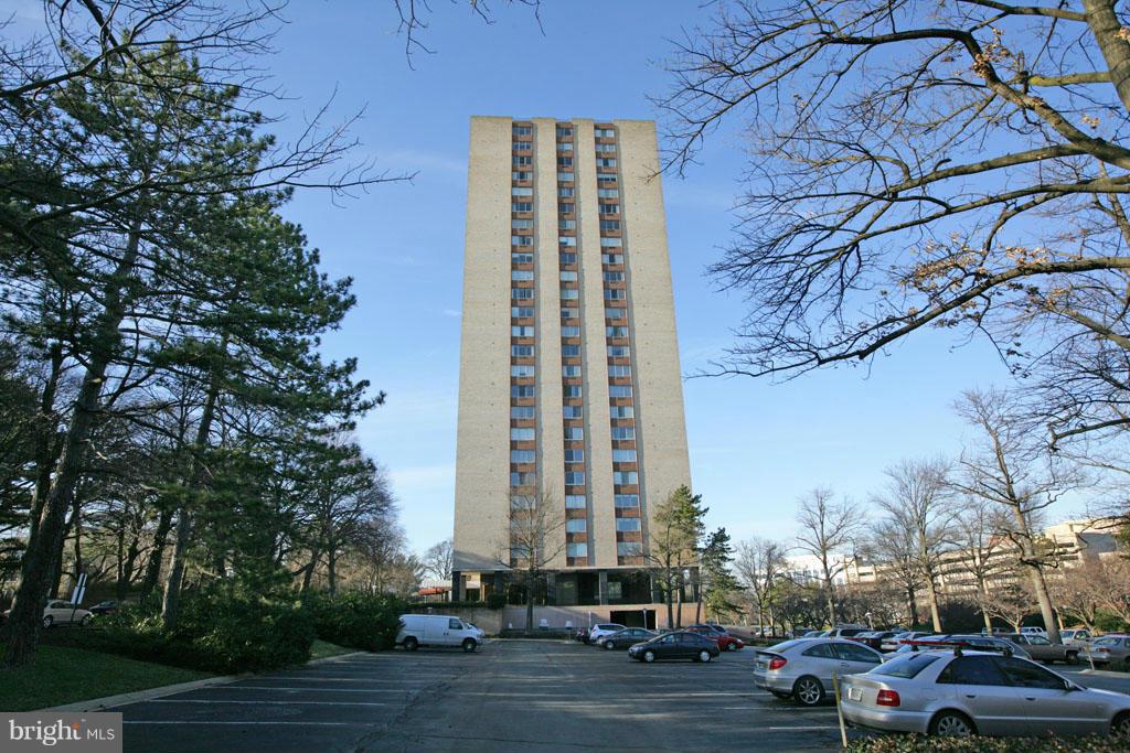 WASHINGTON TOWER - Residential Lease