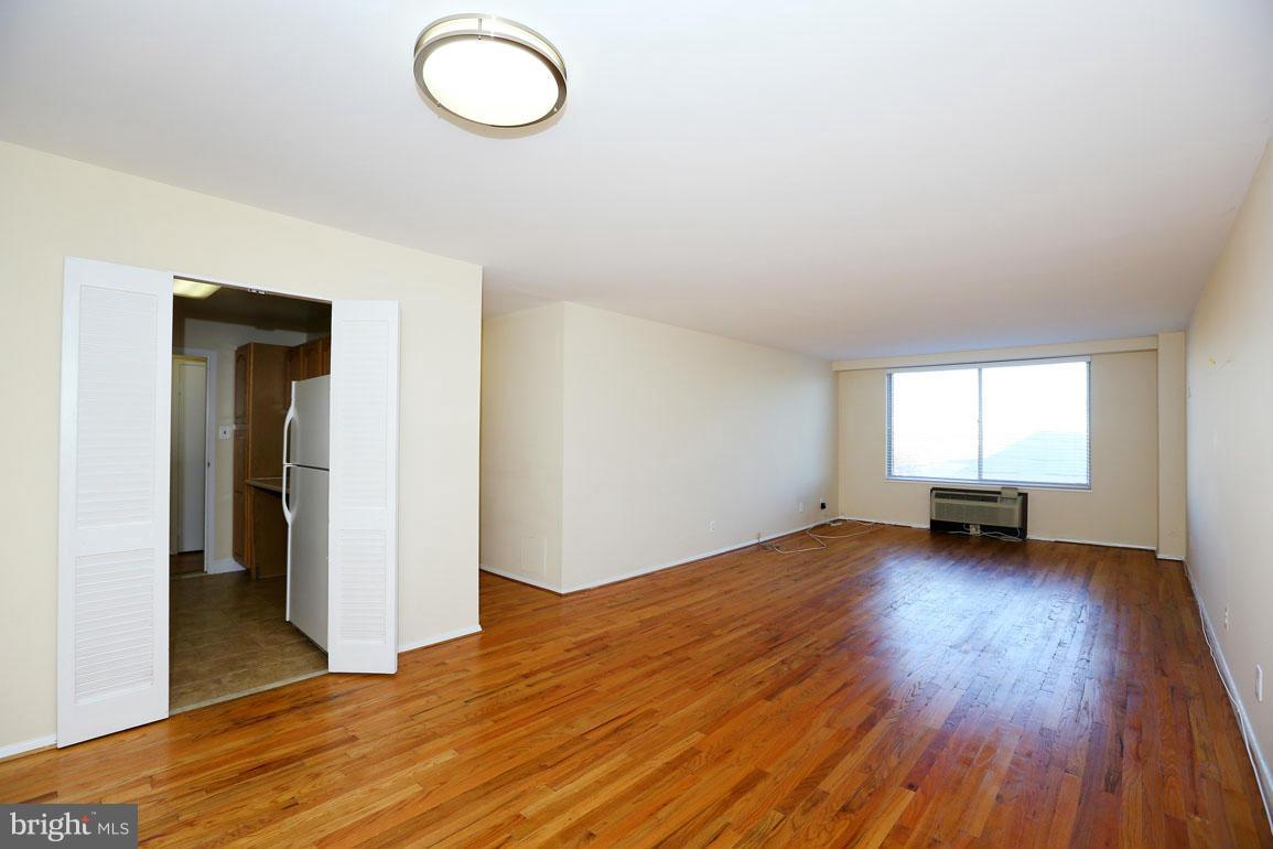 WASHINGTON TOWER - Residential Lease