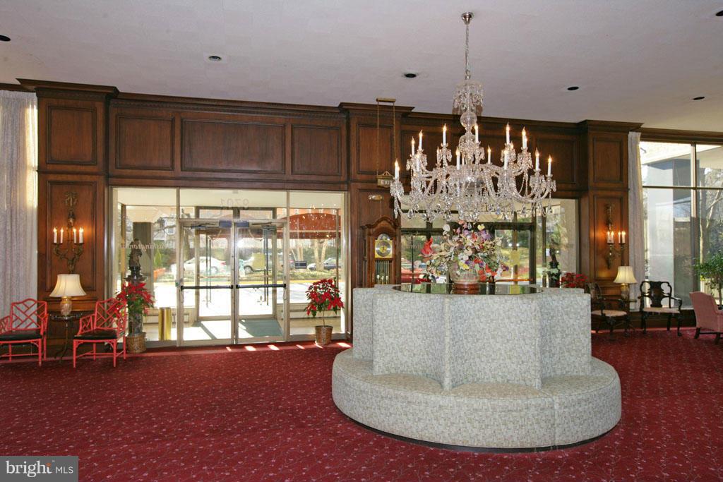 WASHINGTON TOWER - Residential Lease