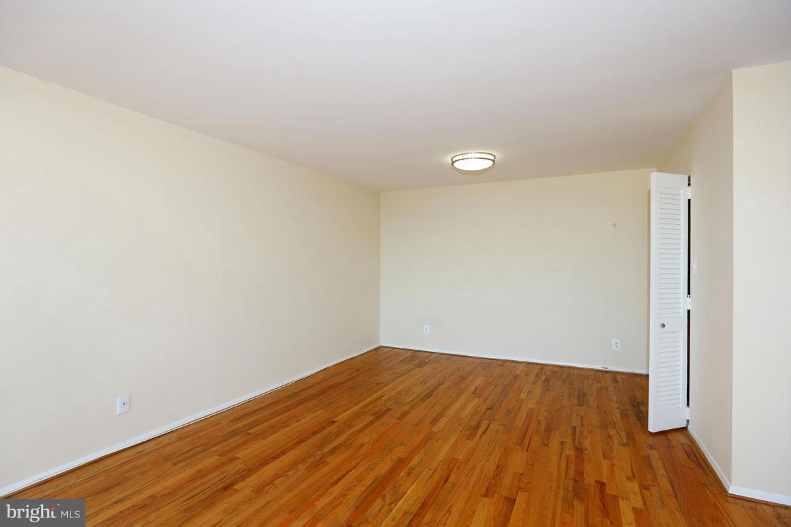 WASHINGTON TOWER - Residential Lease