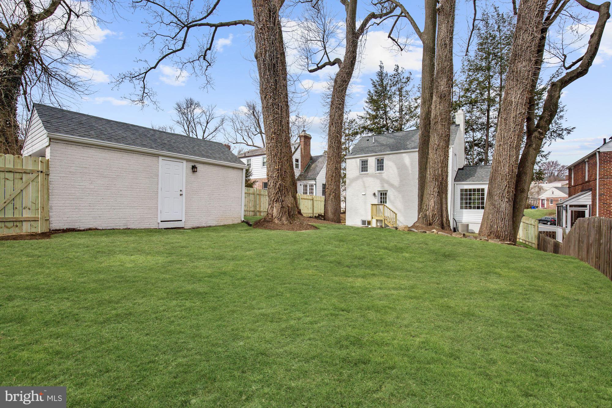 SILVER SPRING - Residential