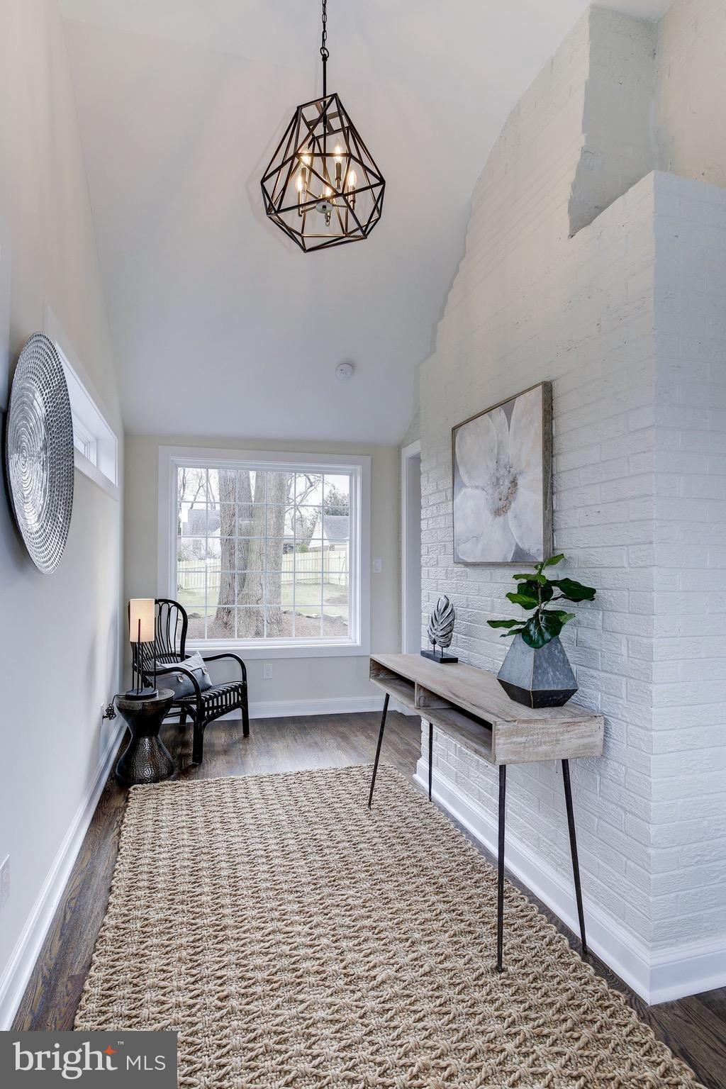 SILVER SPRING - Residential