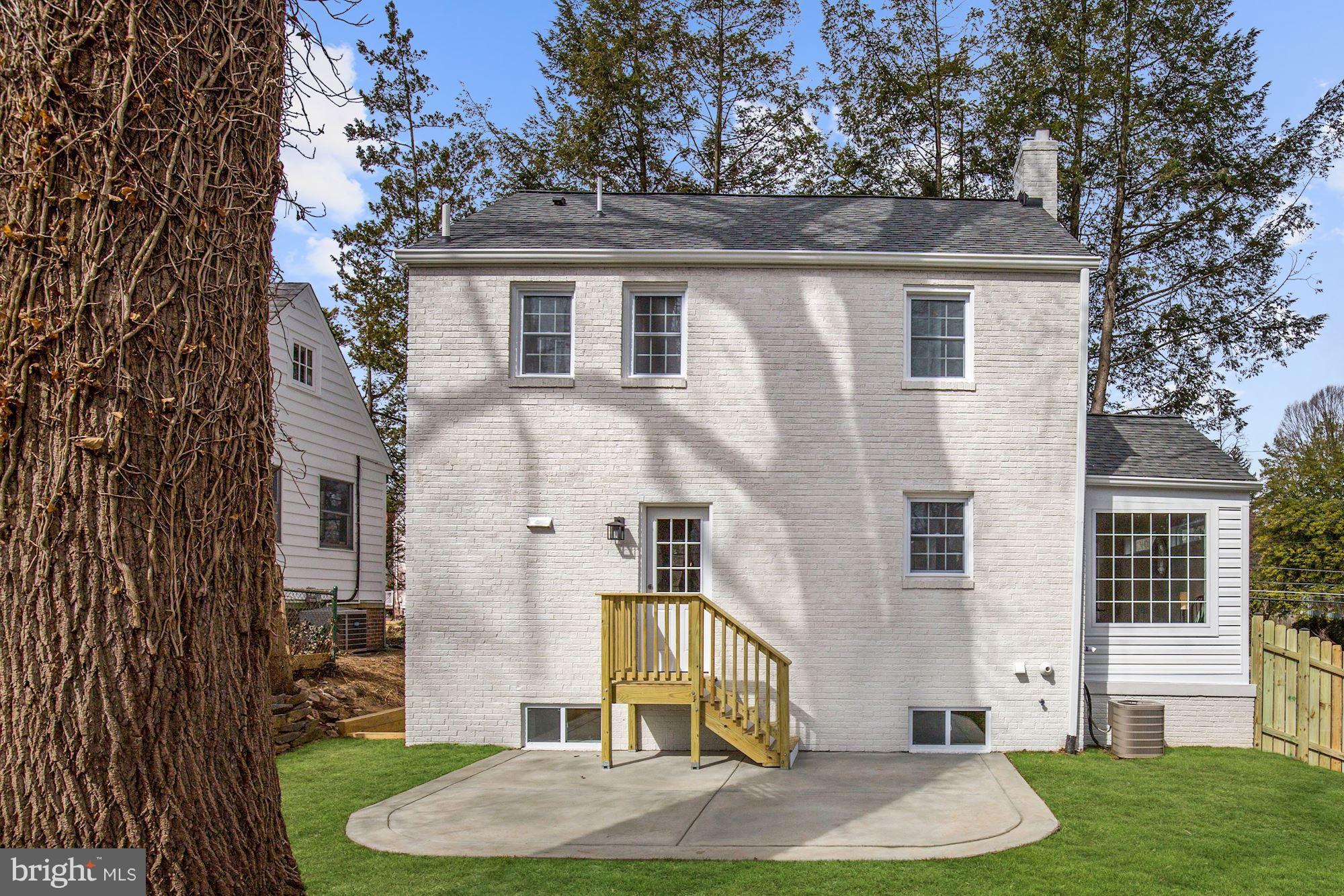 SILVER SPRING - Residential