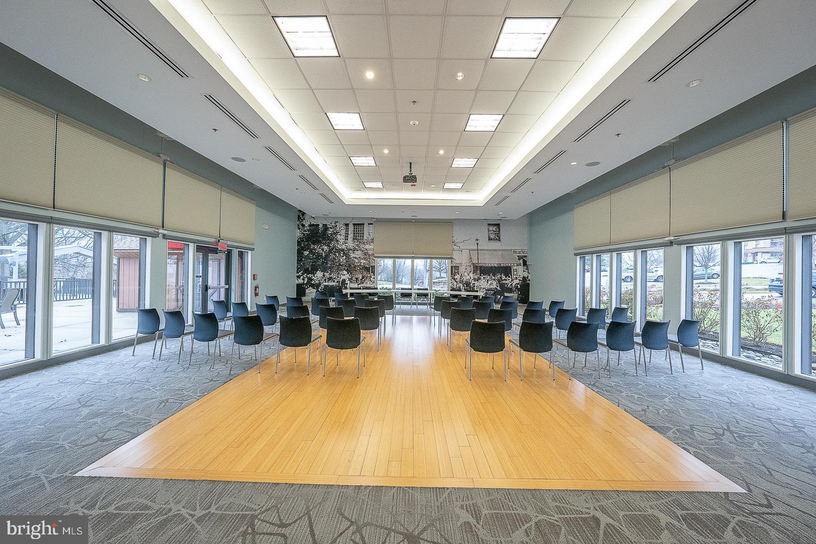 VALLEY FORGE TOWER - Residential