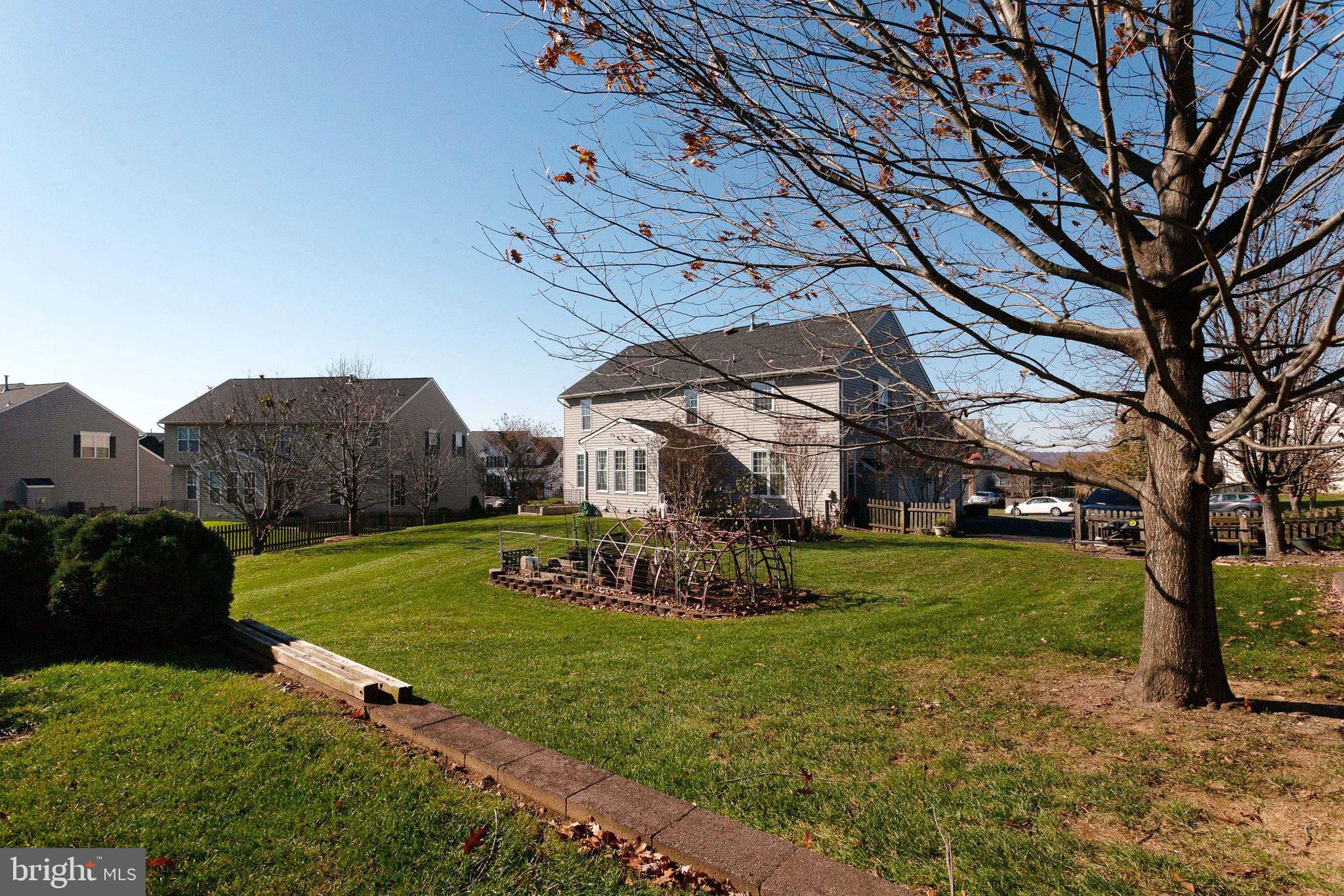 GREEN HILL MANOR - Residential