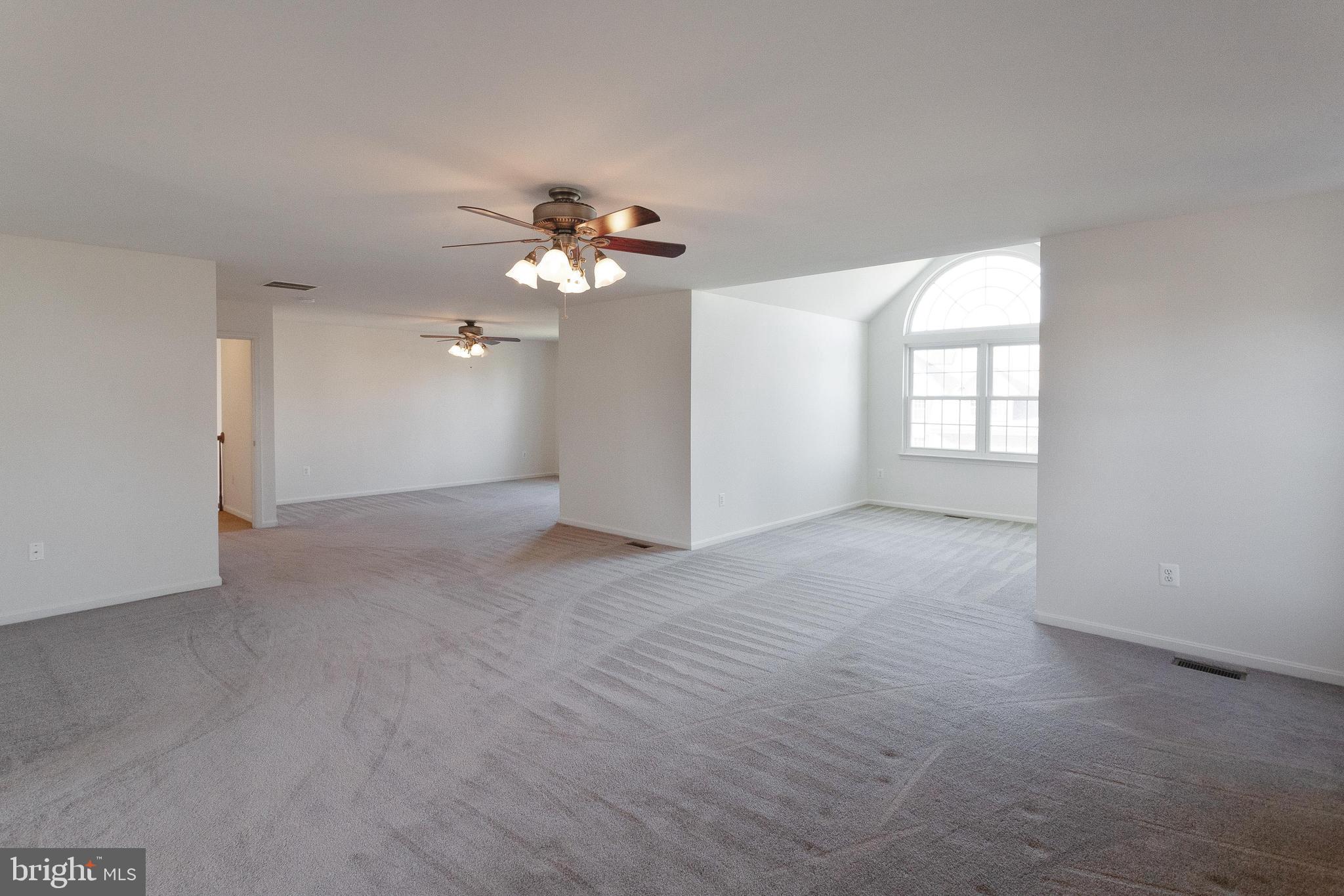 GREEN HILL MANOR - Residential