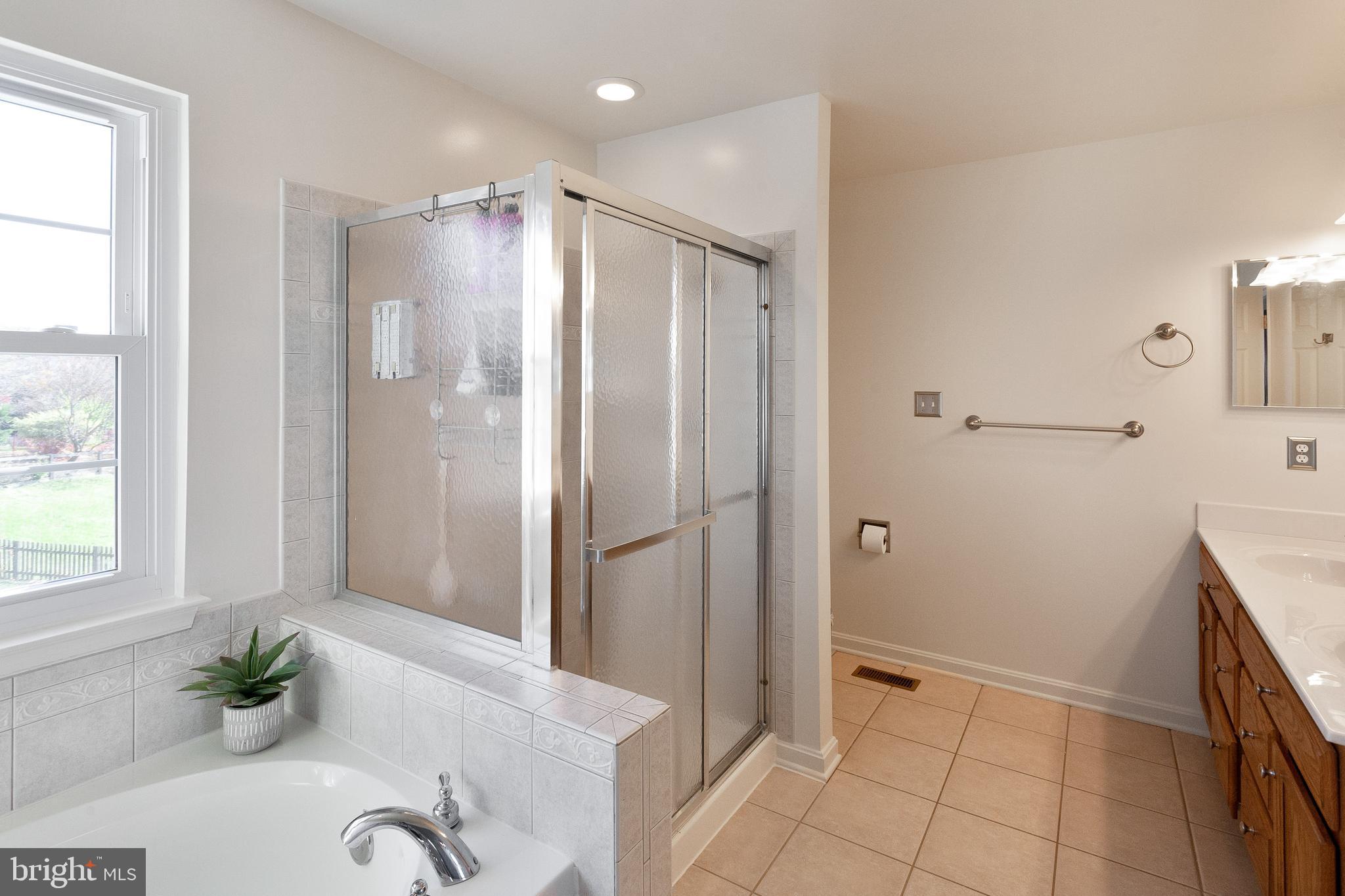 GREEN HILL MANOR - Residential