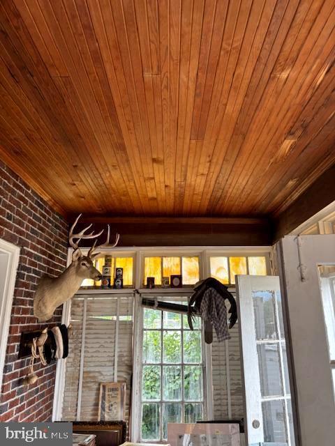578 CROOKED LANE