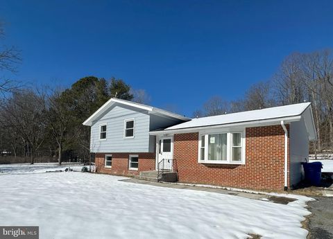 7933 KEECH ROAD CHARLOTTE HALL MD 20622