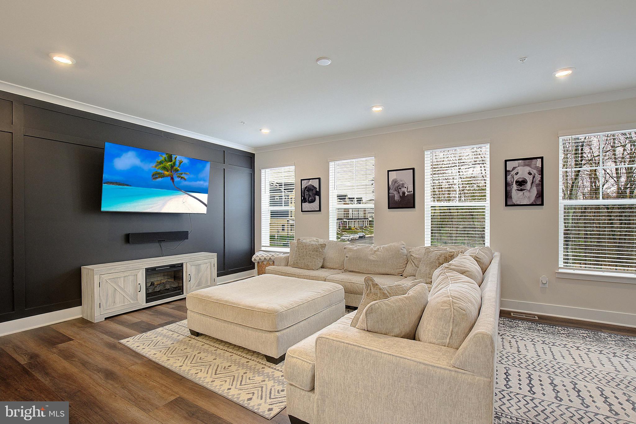 PARKSIDE PRESERVE - Residential