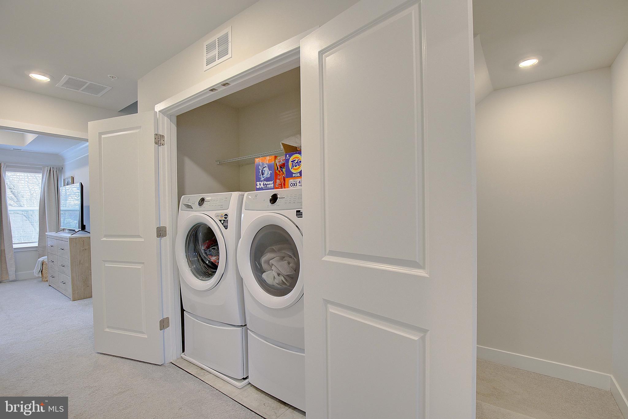 PARKSIDE PRESERVE - Residential