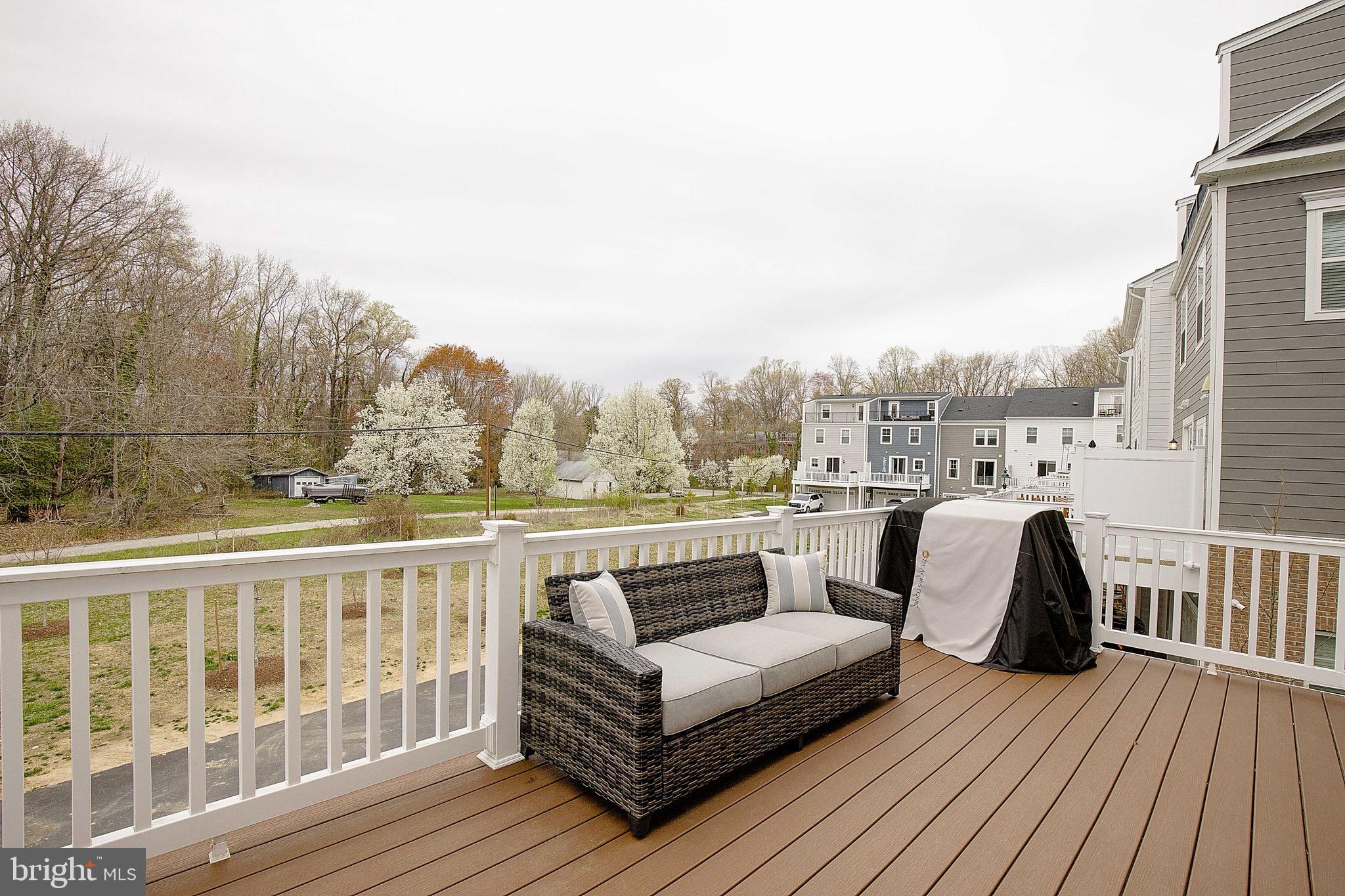 PARKSIDE PRESERVE - Residential