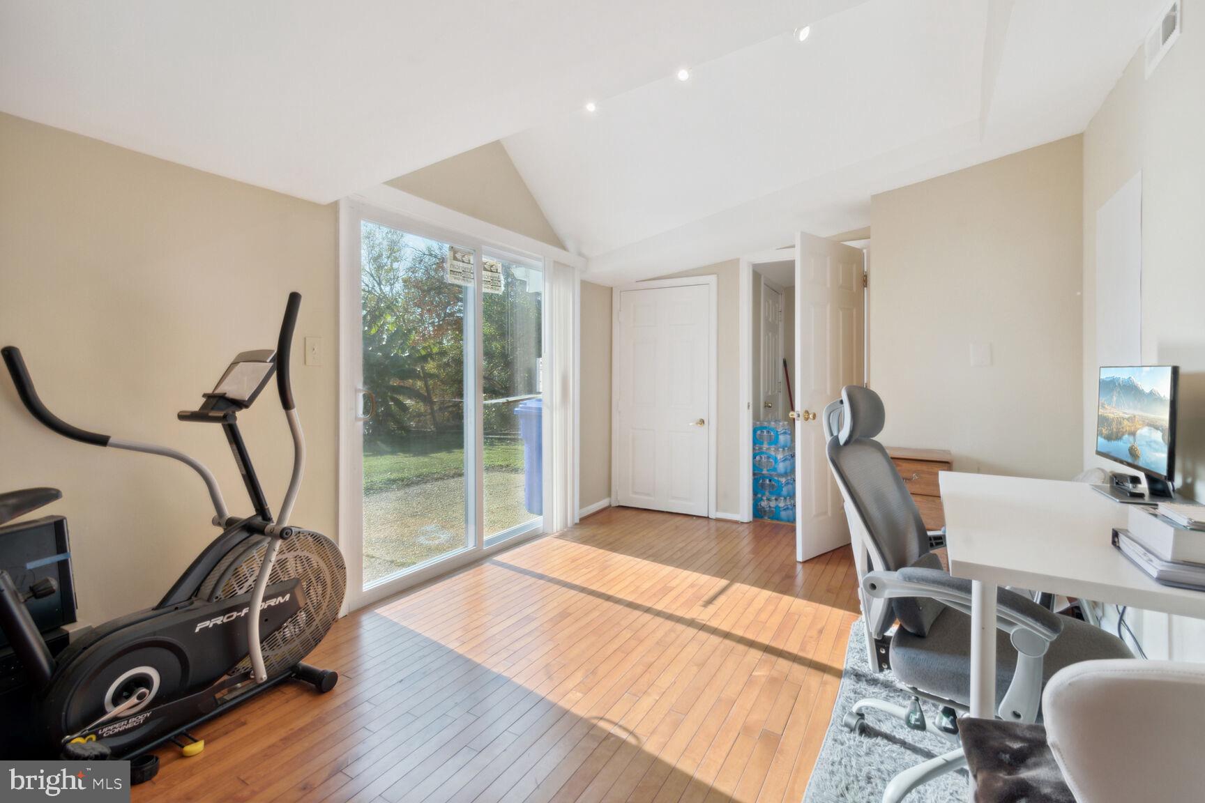 OAKVIEW - Residential