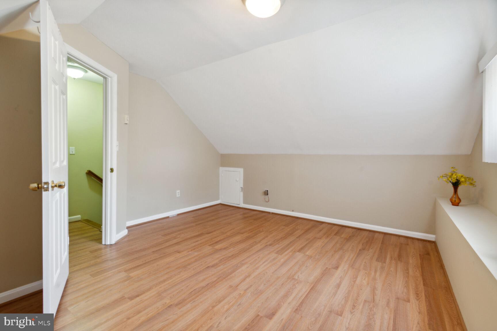 OAKVIEW - Residential