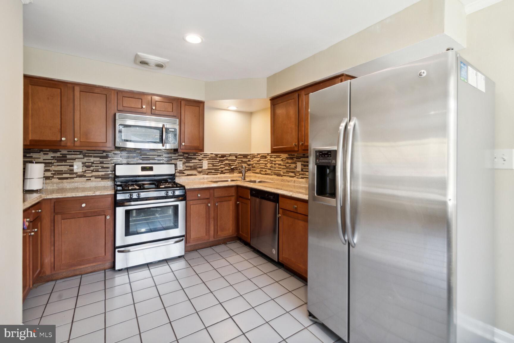 OAKVIEW - Residential