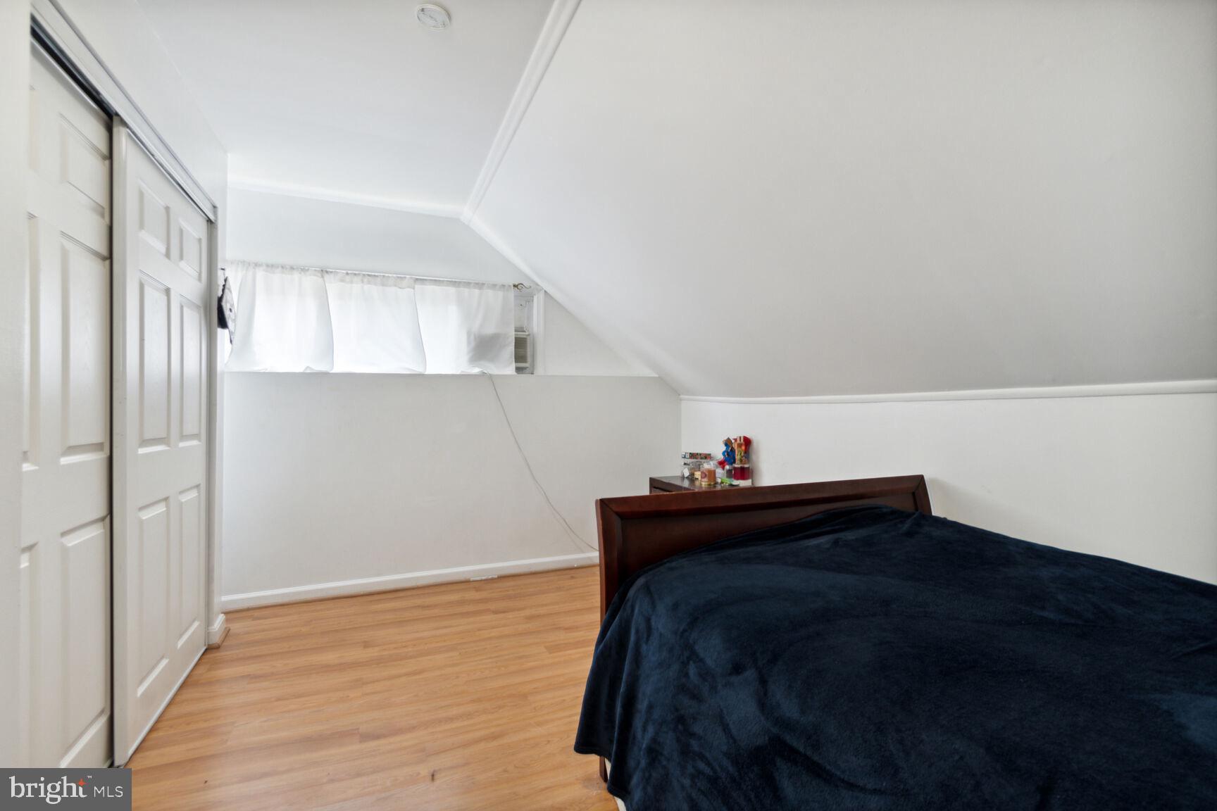 OAKVIEW - Residential