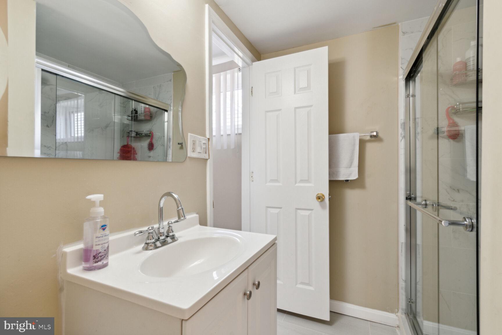 OAKVIEW - Residential