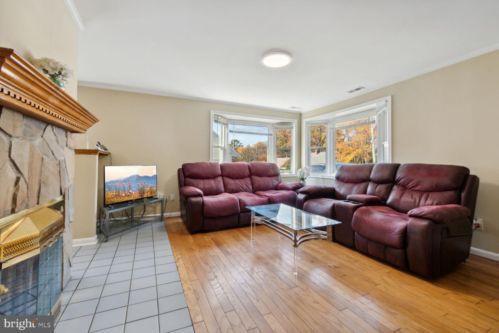 OAKVIEW - Residential