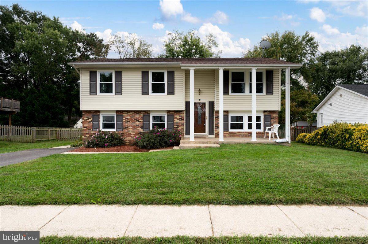 FOUR SEASONS ESTATES - Residential