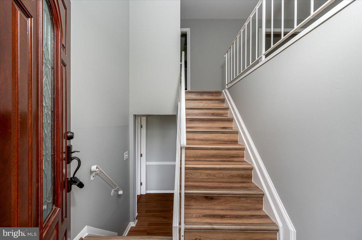 FOUR SEASONS ESTATES - Residential