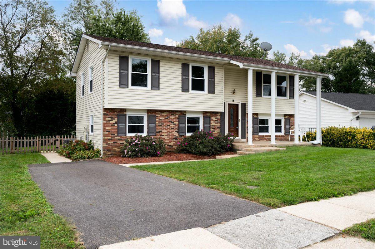 FOUR SEASONS ESTATES - Residential