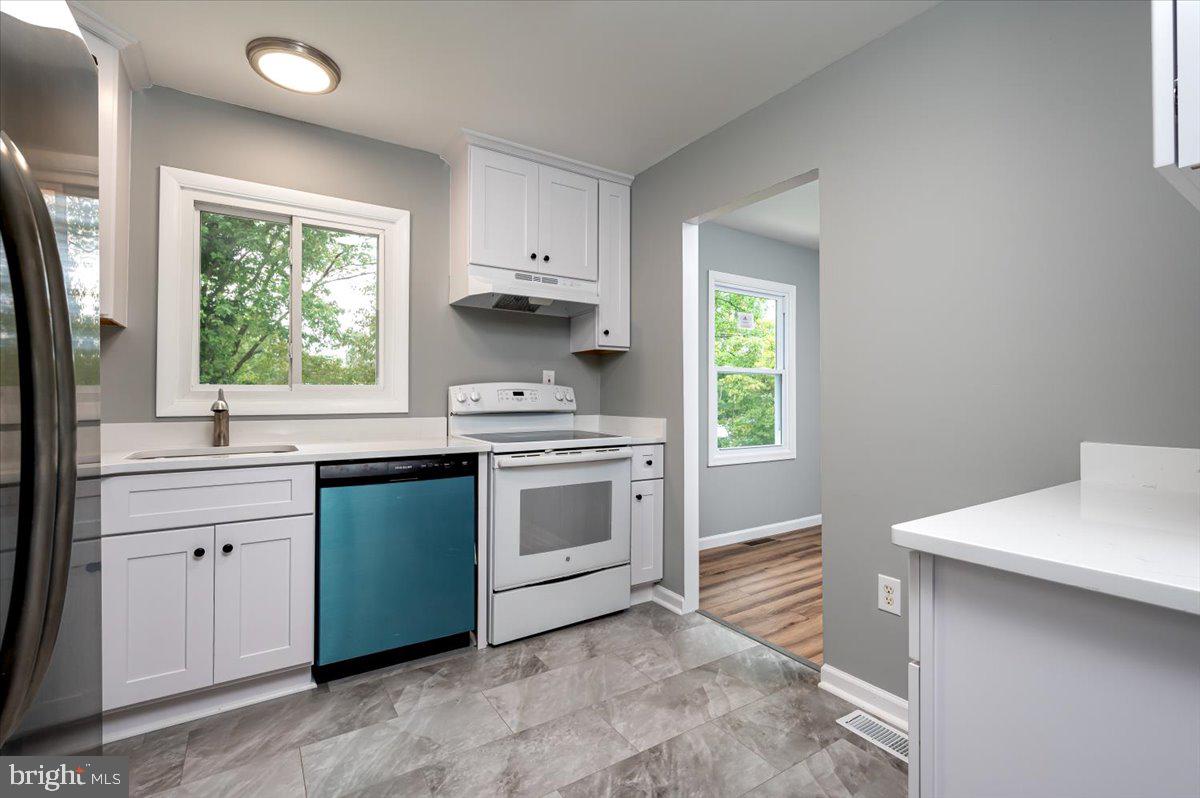 FOUR SEASONS ESTATES - Residential