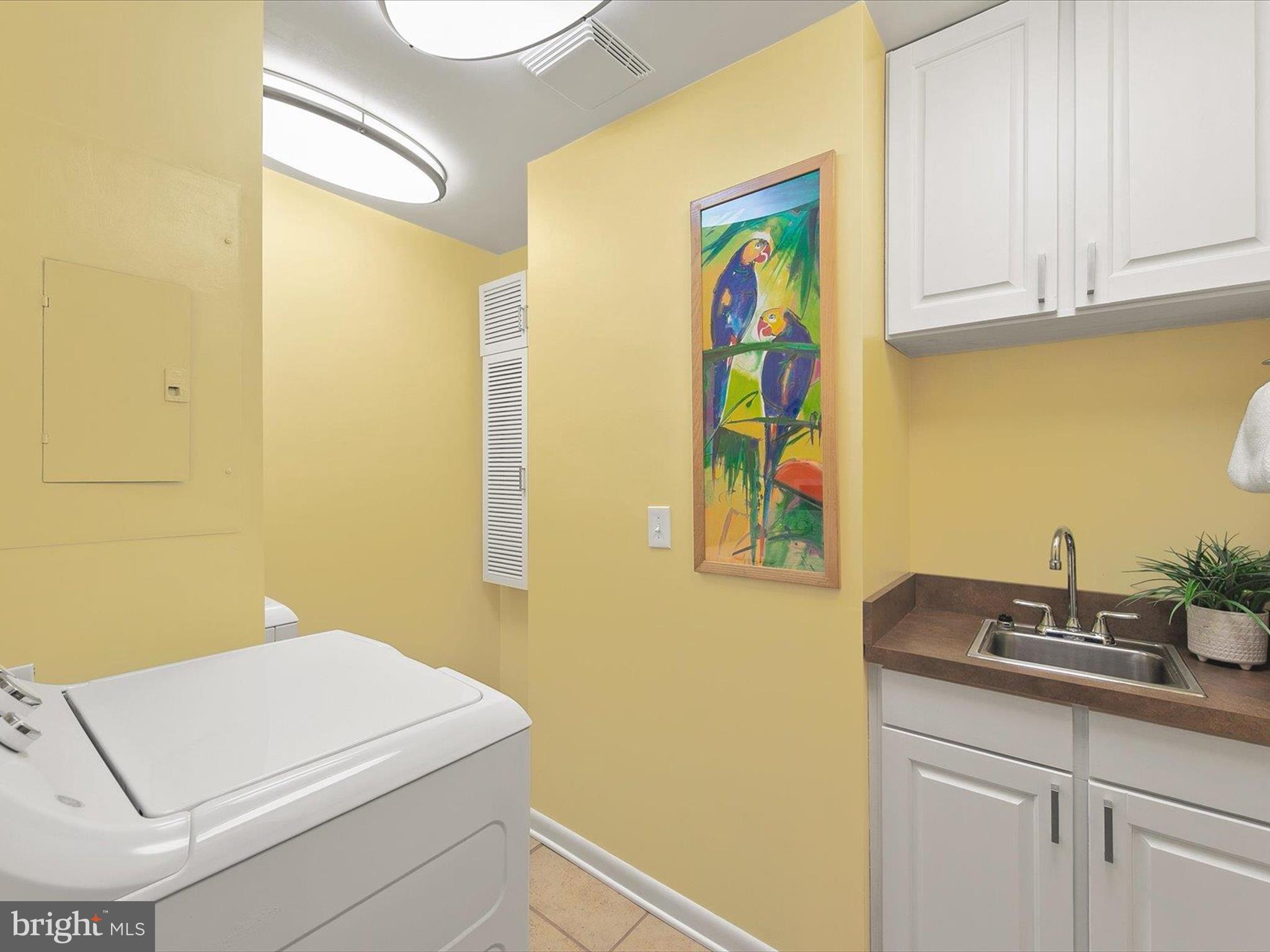 HIDDEN HARBOR - Residential