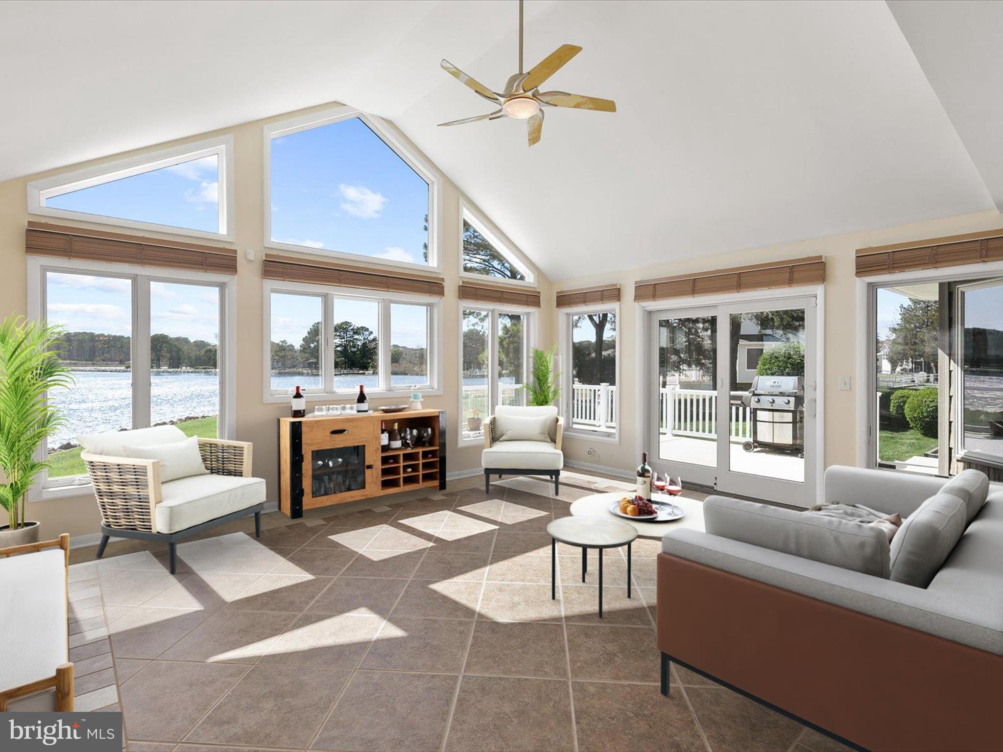 HIDDEN HARBOR - Residential