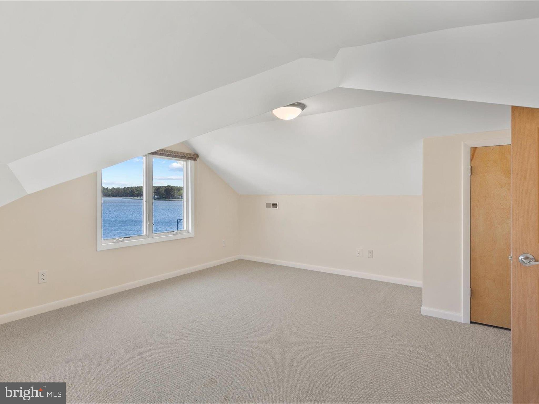 HIDDEN HARBOR - Residential