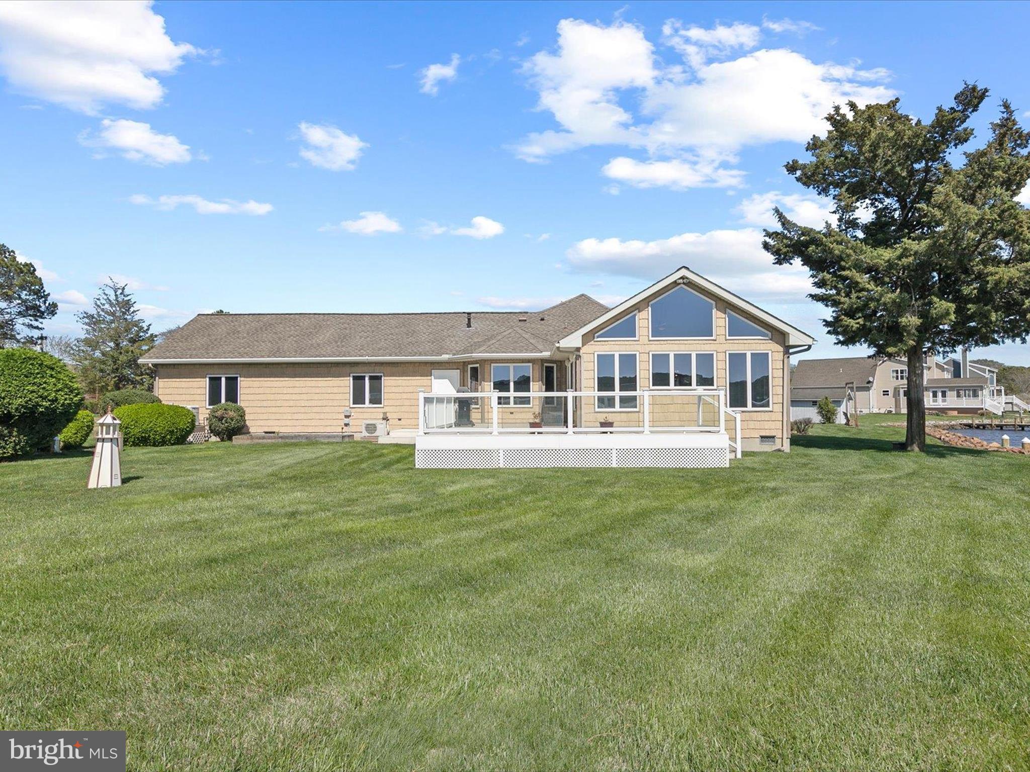 HIDDEN HARBOR - Residential