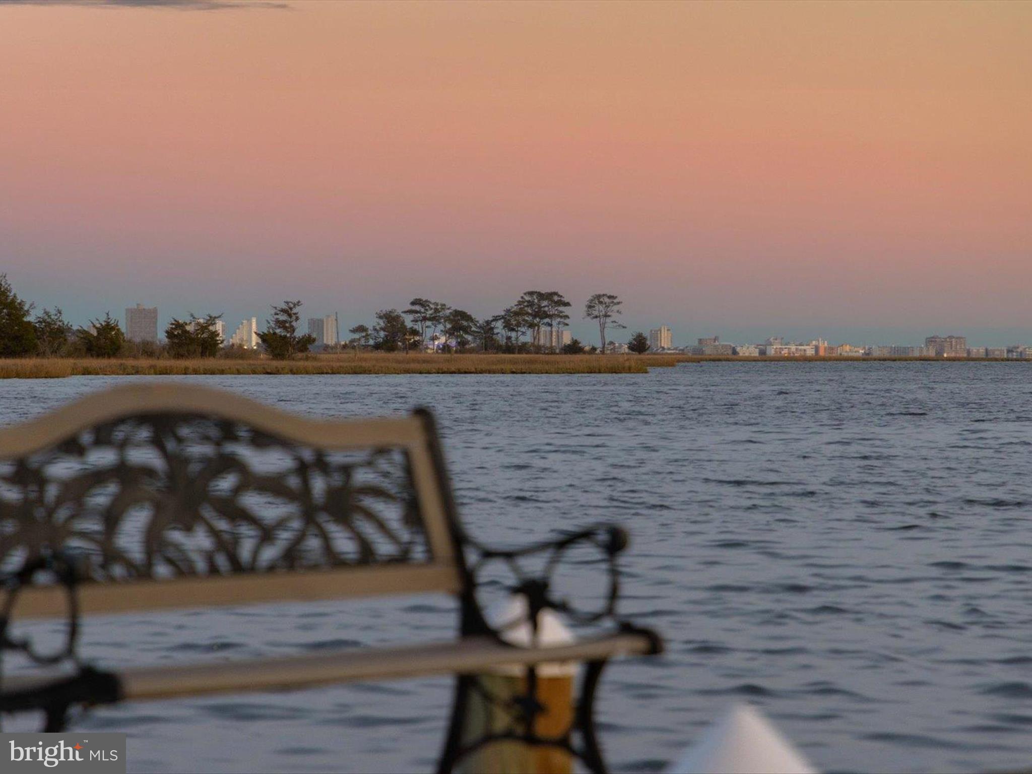 HIDDEN HARBOR - Residential