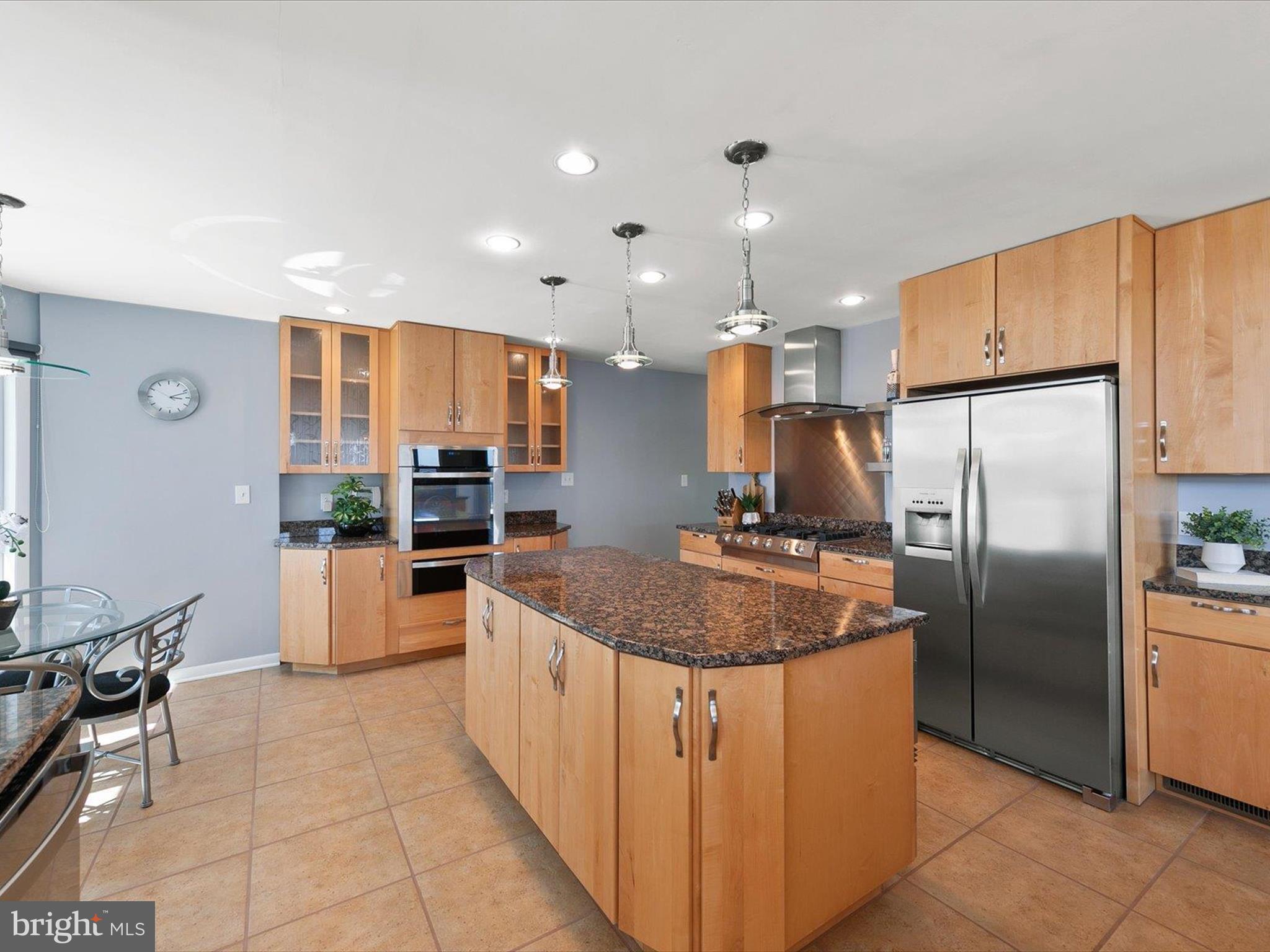 HIDDEN HARBOR - Residential