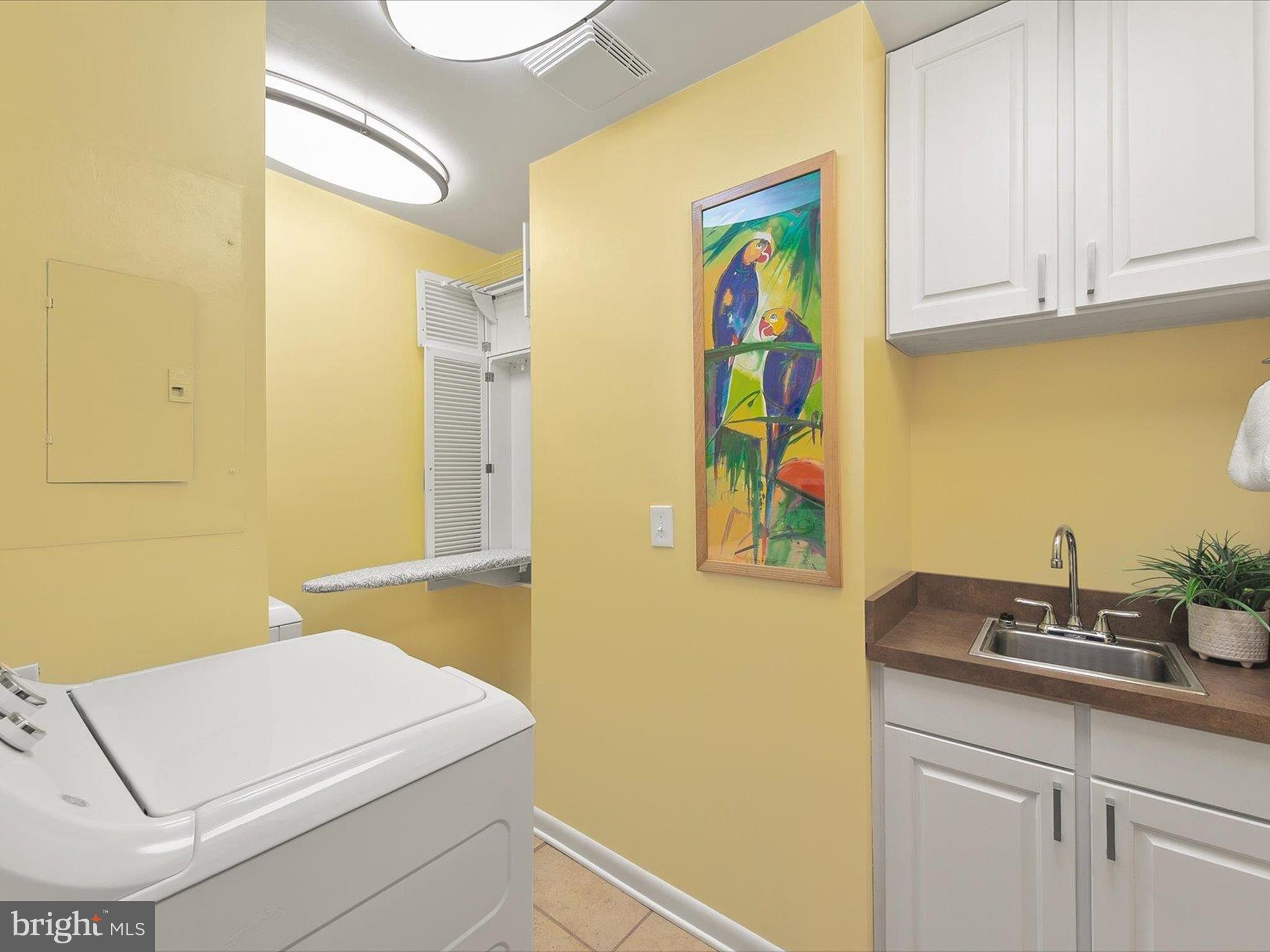 HIDDEN HARBOR - Residential