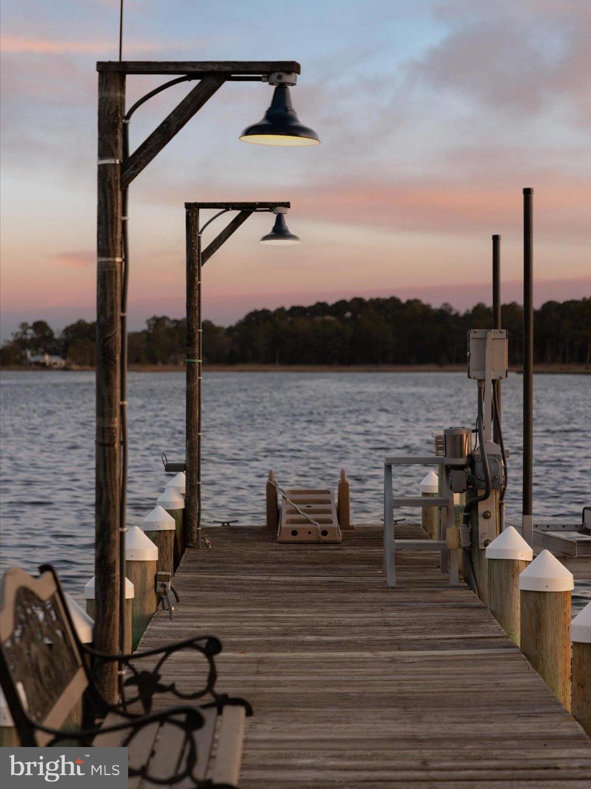 HIDDEN HARBOR - Residential