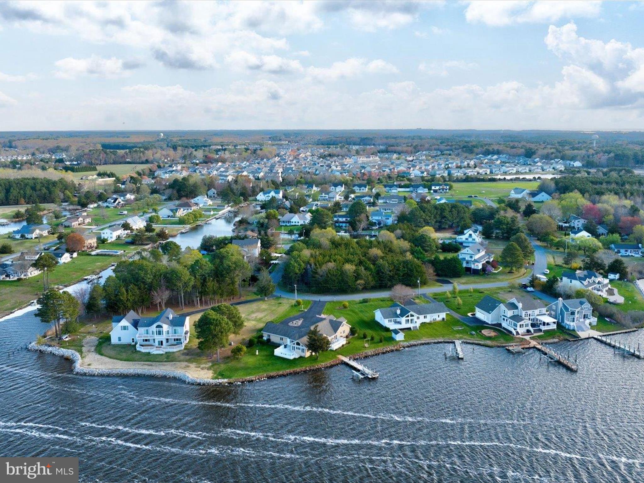 HIDDEN HARBOR - Residential