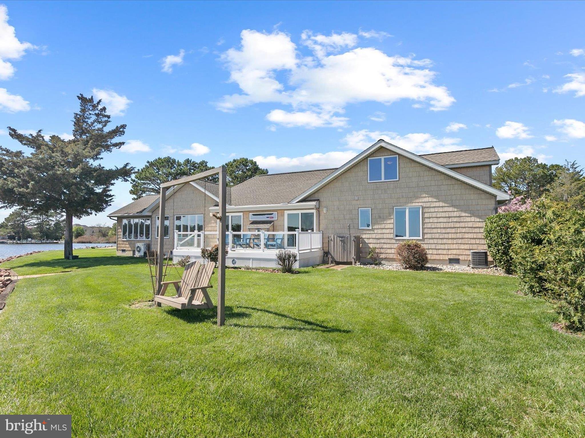 HIDDEN HARBOR - Residential