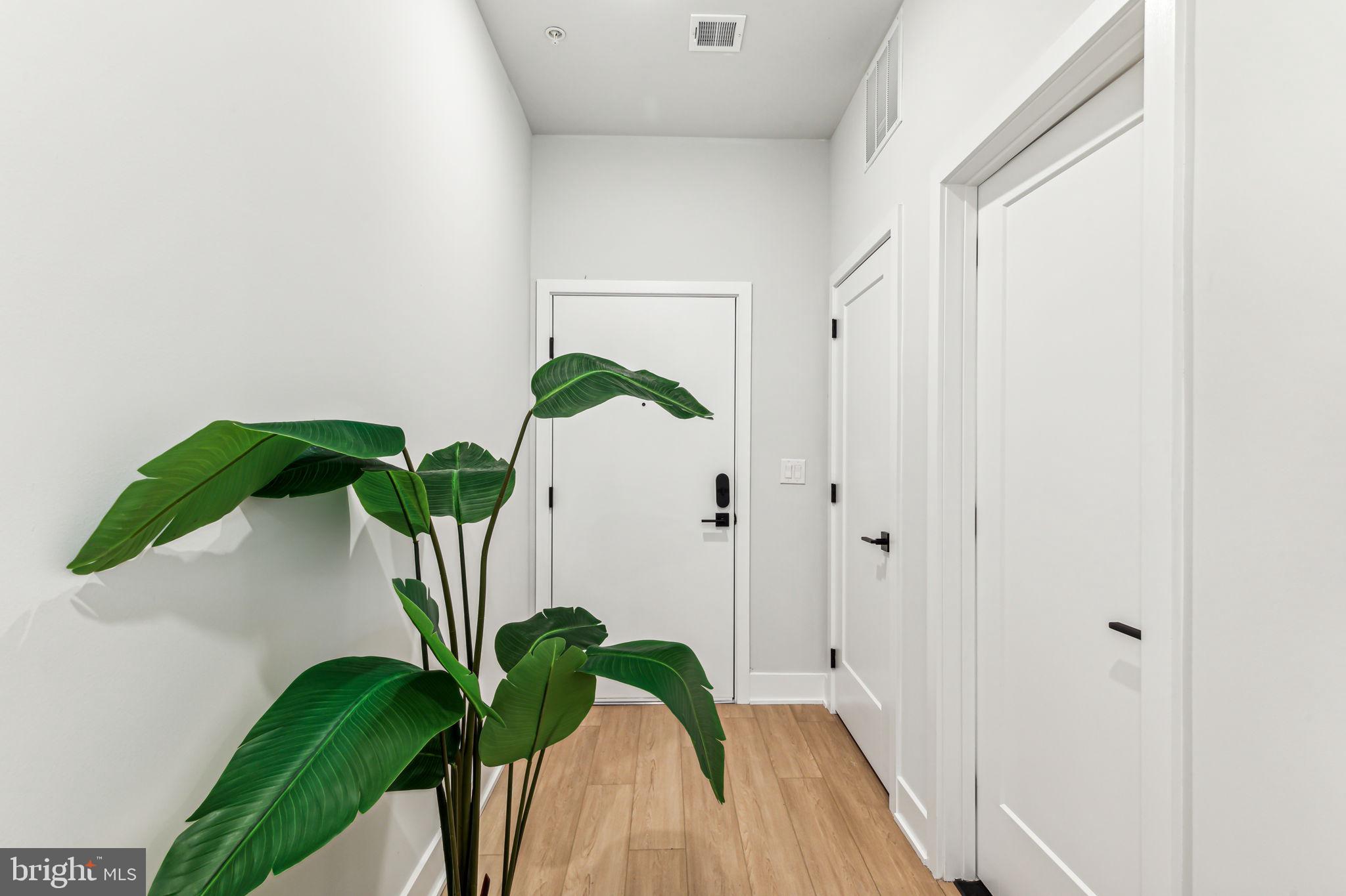 ROXBOROUGH - Residential Lease