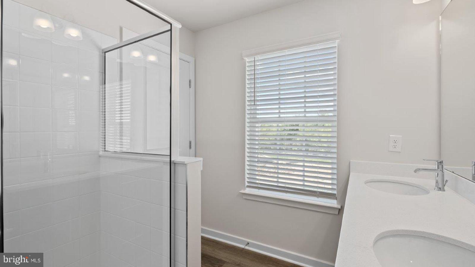 SPRING HILLS - Residential