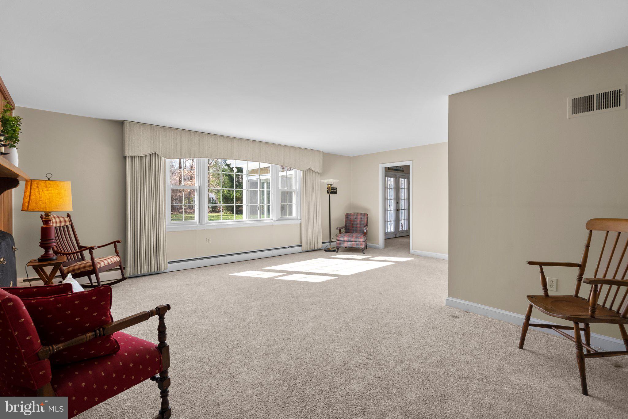 OAK SPRINGS - Residential