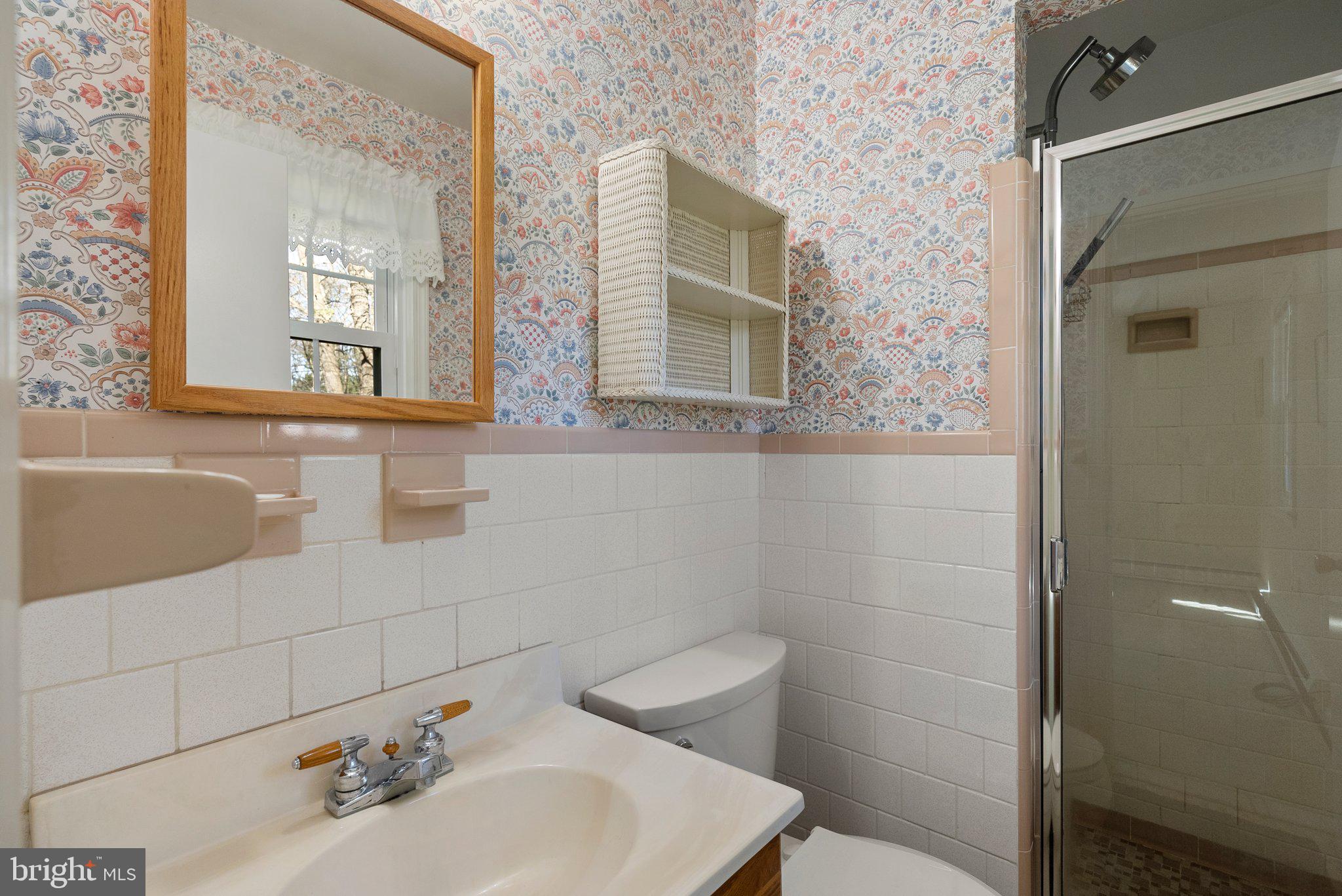 OAK SPRINGS - Residential