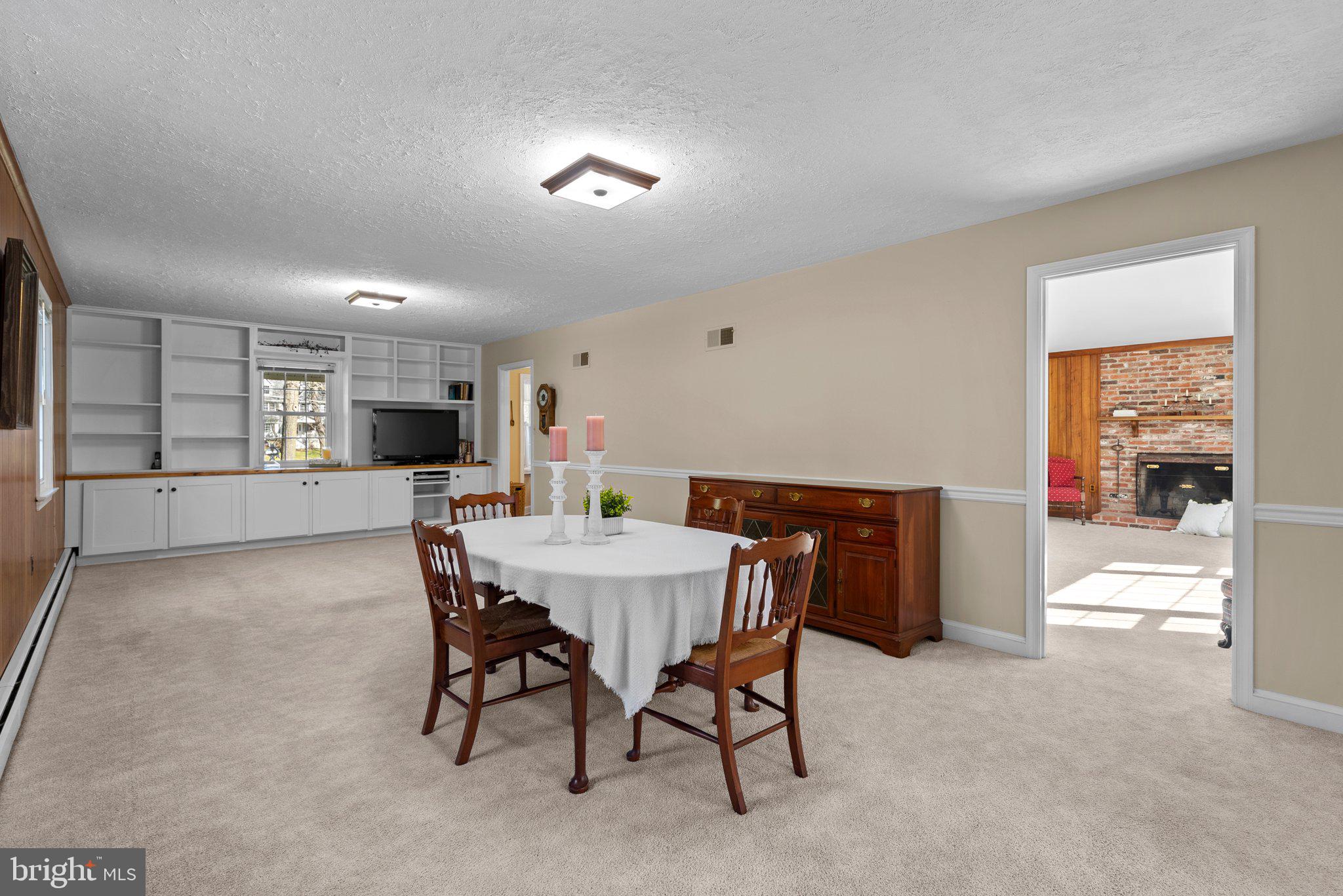 OAK SPRINGS - Residential