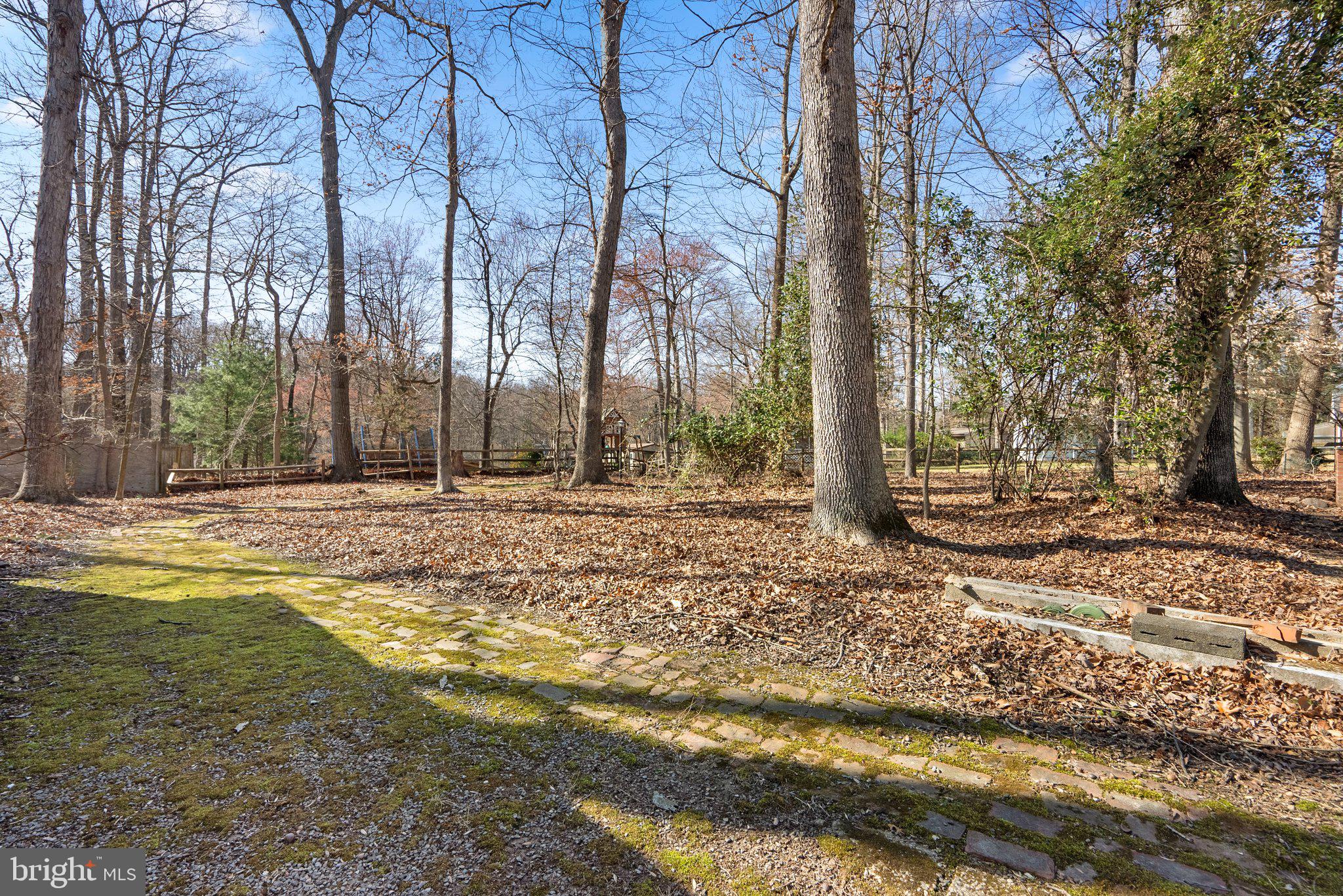 OAK SPRINGS - Residential